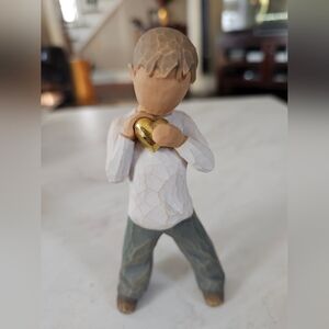 Willow Tree Figurine "Heart of Gold"